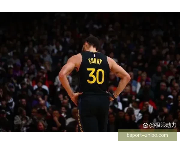 库里手臂被球迷拉拽 科尔回应勇士跌至第十争夺前六已不现实